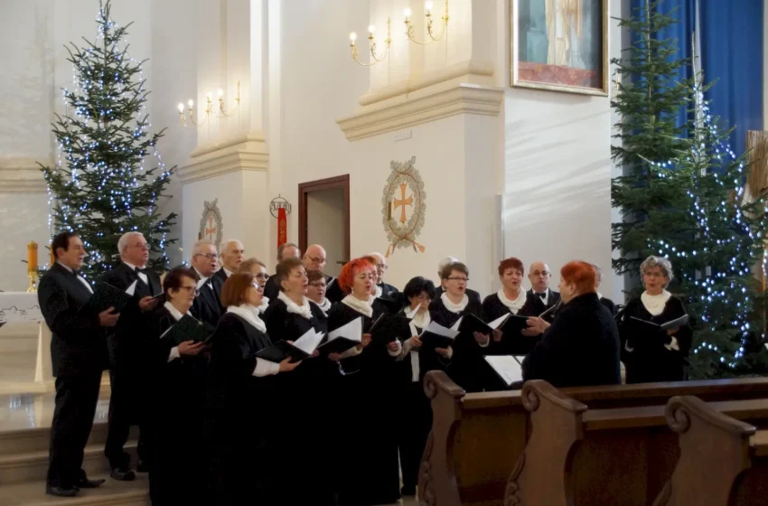  Kolędowy koncert Sitanian w kościele pw. Zwiastowania NMP w Zamościu